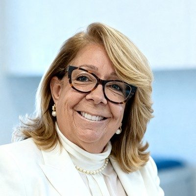 Dra. Regina Cristina Sabatier M. Leite